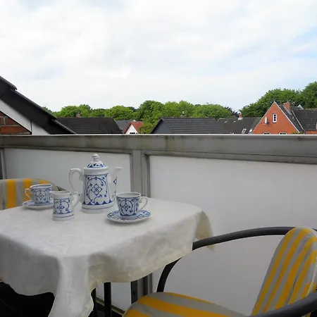 Altstadtwohnung 4, Suederstrasse Daire